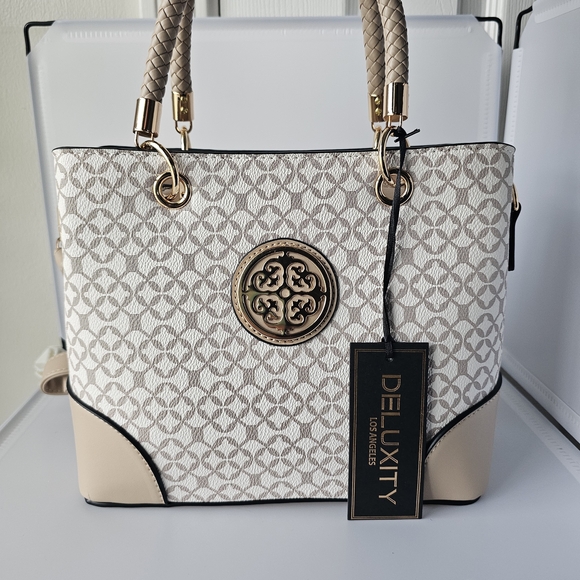 Deluxity Handbags - Beige and Gold Women's Tote Bag